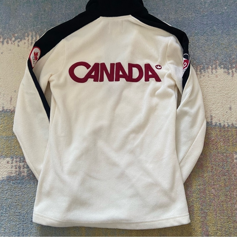 HBC Vancouver 2010 Team Canada Olympic Quarter Zip Sweater - Picture 3 of 13
